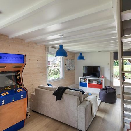 La Villa Du Golf - Avec Piscine Couverte Chauffee Et Jacuzzi Le Tronchet  Exterior foto